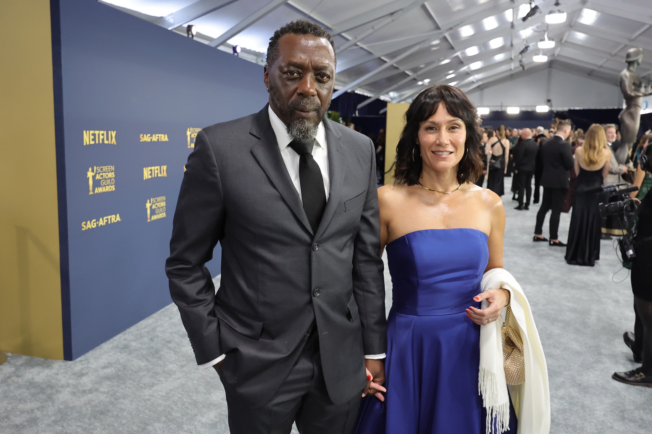 Edwin Lee Gibson and Dina Pascua on 30th Annual Screen Actors Guild Awards - Red Carpet