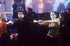 David Schwimmer and Courteney Cox Arquette in Friends - 'The One With The Routine aka The One With The Rockin' New Year' - Season 6