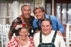 Gordie Tapp, George Lindsey, Minnie Pearl, Gailard Sartain in Hee-Haw