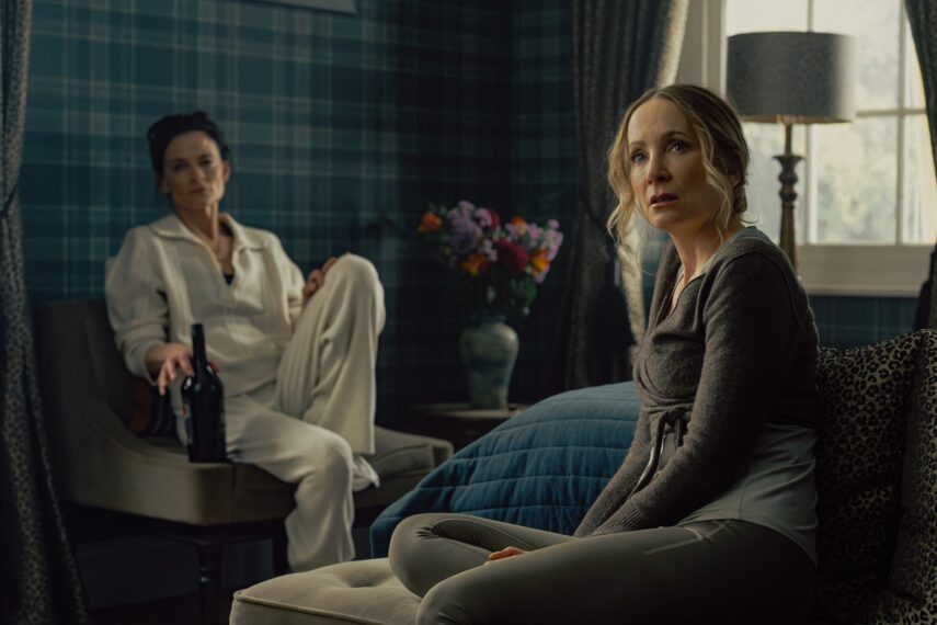 L-R Lara Pulver as Bella Harrigan and Joanne Froggatt as Jan Da Souza in MOBLAND, episode 6, season 1, Streaming on Paramount+ 2025. Photo Credit: Luke Varley/Paramount+