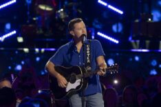 Scotty McCreary performs at 'CMA Fest' 2025.