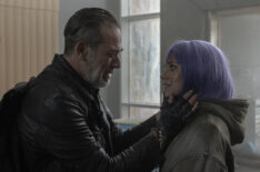 Jeffrey Dean Morgan as Negan, Hilarie Burton Morgan as Lucille in 'The Walking Dead: Dead City' Season 2 Episode 7