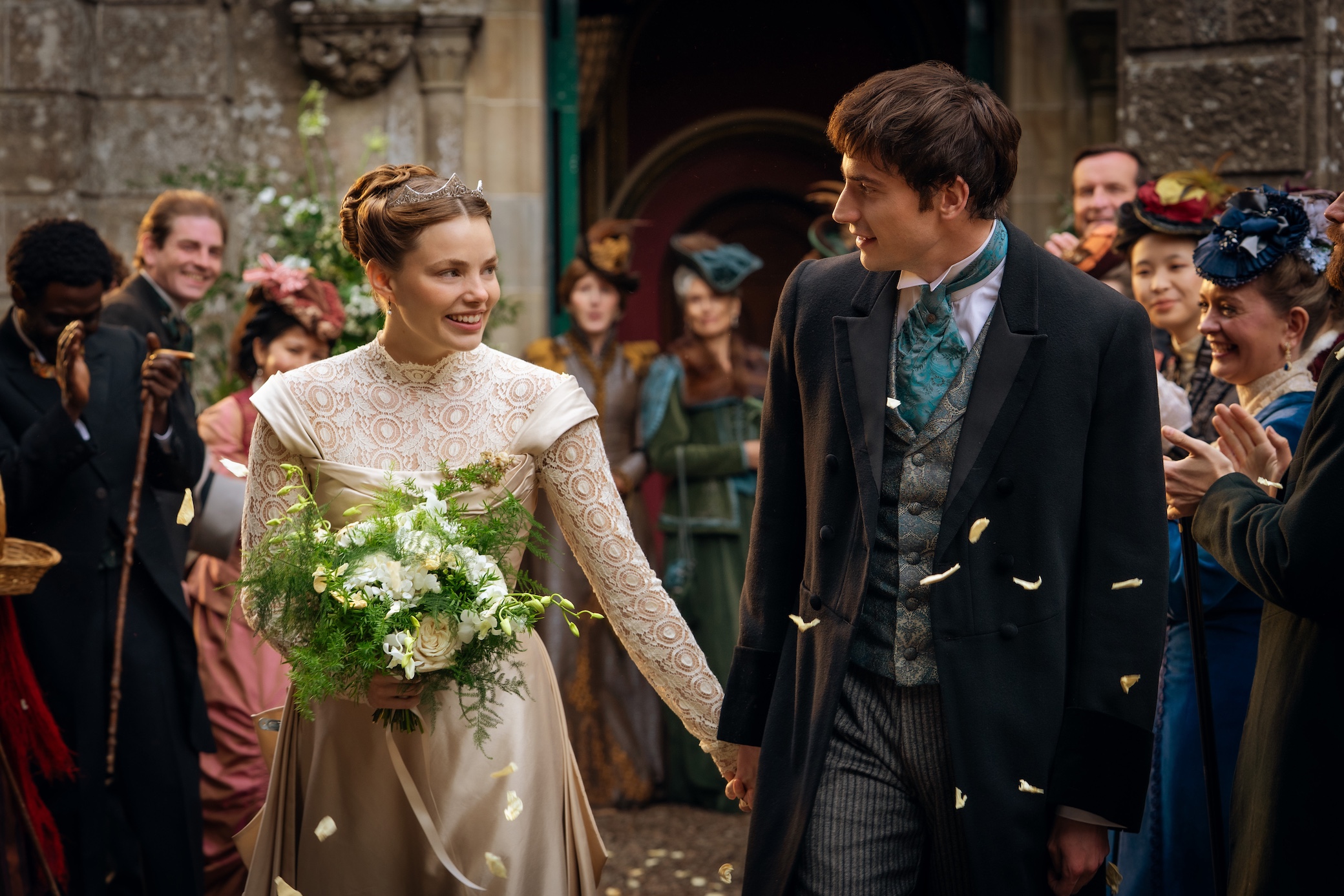 Kristine Frøseth and Guy Remmers as Nan and Theo in 'The Buccaneers'