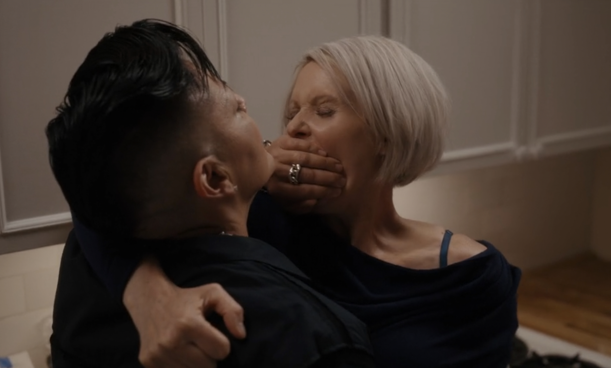 Sara Ramirez as Che and Cynthia Nixon as Miranda in 'And Just Like That' Season 1