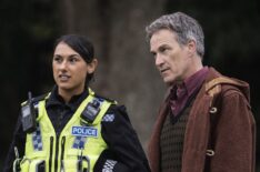 Nina Singh as Malik, Stephen Moyer as Palmer — 'Art Detectives' Season 1 Episode 1