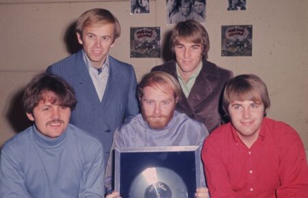 The Beach Boys with their silver (platinum) disc. Bruce Johnston, Al Jardine, Mike Love, Dennis Wilson, and Carl Wilson