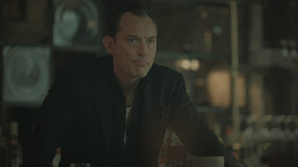 Jude Law as Jake — 'Black Rabbit' Season 1 Episode 1