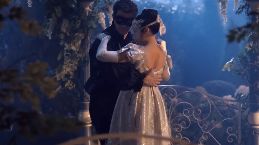 Luke Thompson and Yerin Ha in 'Bridgerton' Season 4
