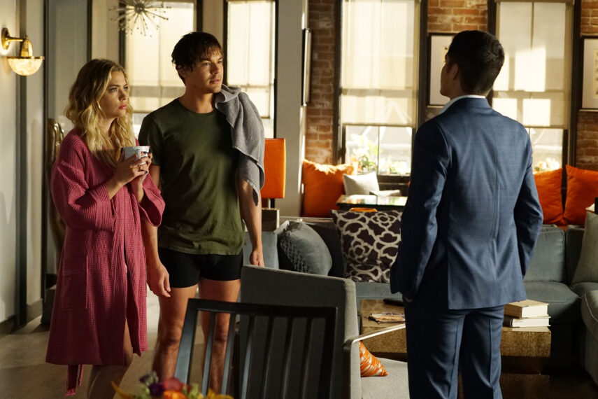 Pretty Little Liars Ashley Benson, Tyler Blackburn in 'Driving Miss Crazy