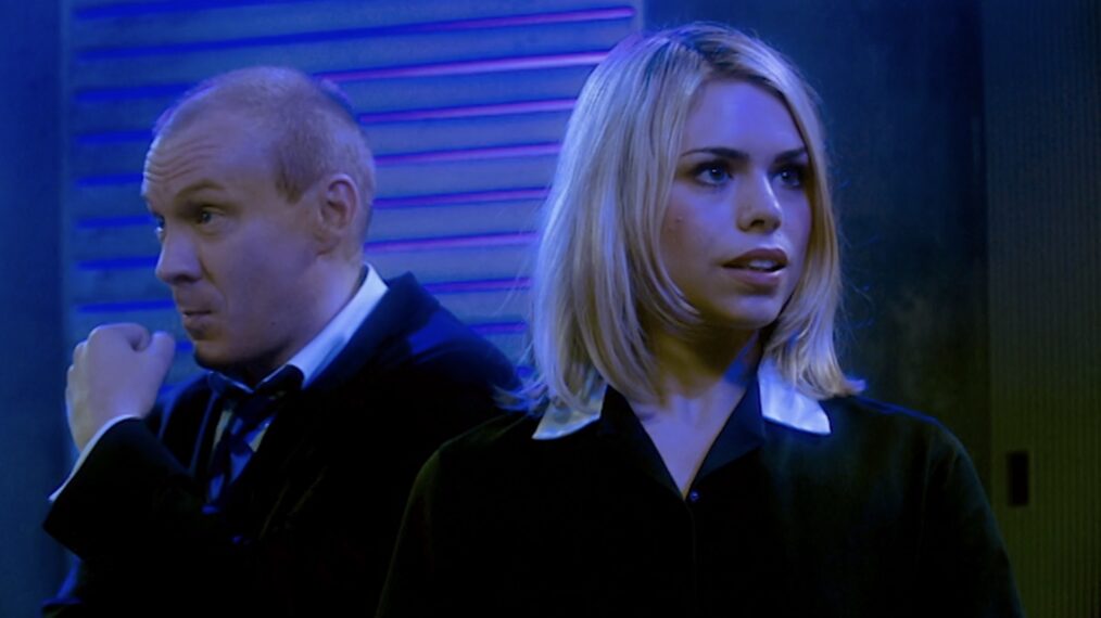 Shaun Dingwall as Pete, Billie Piper as Rose — 'Doctor Who' Season 2 Episode 6 
