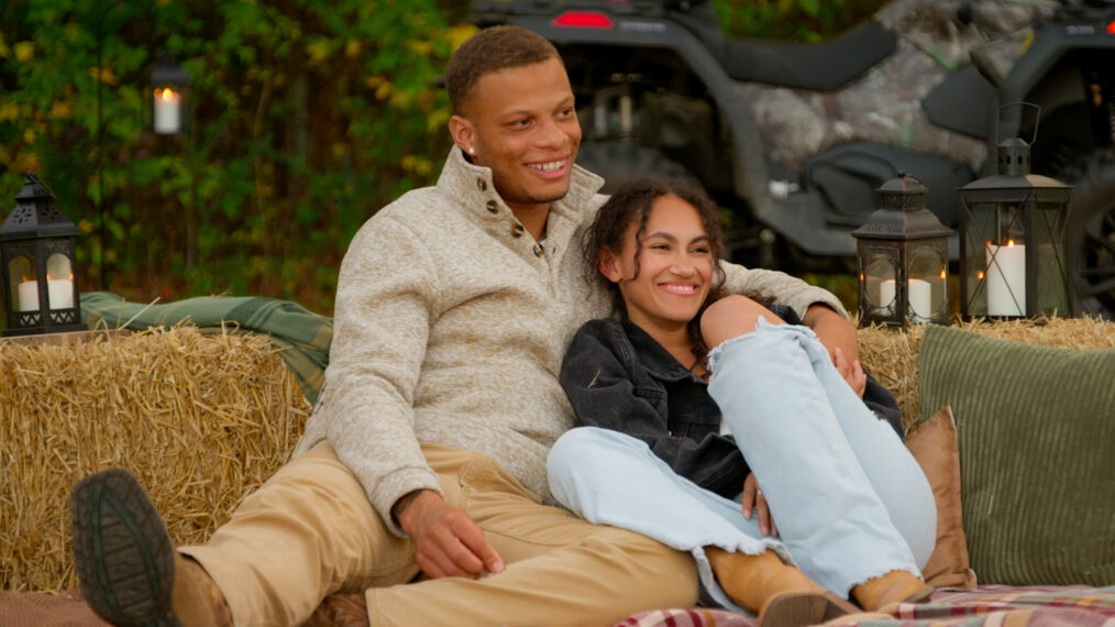 Farmer Jay with Dater Grace in the 'Meet the Families Part 1' episode