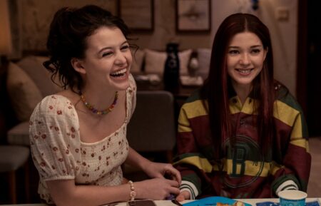 Ginny & Georgia - Sara Waisglass as Maxine Baker, Katie Douglas as Abby, Chelsea Clark as Norah in episode 205 of Ginny & Georgia