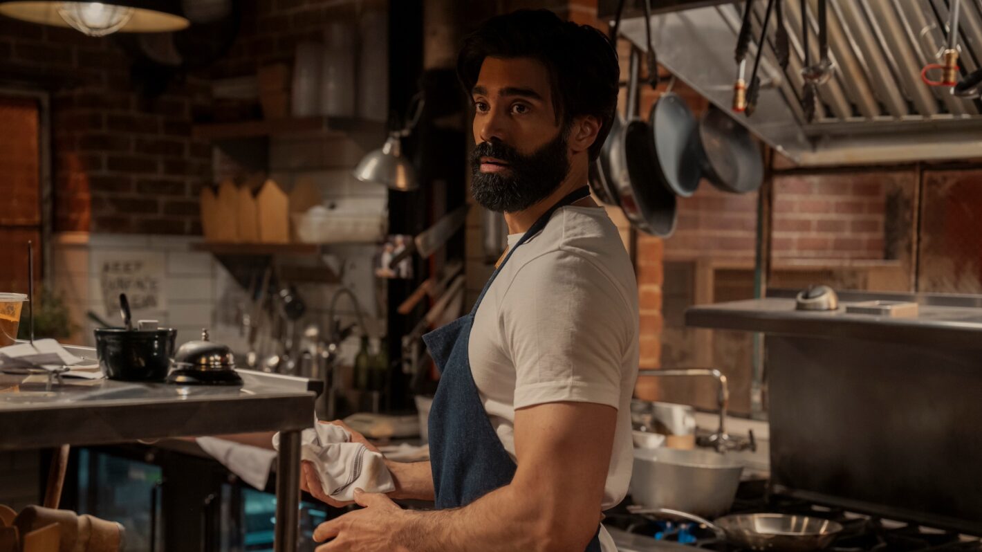 Raymond Ablack as Joe in episode 301 of Ginny & Georgia