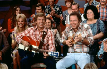 Buck Owens, Roy Clark in Hee Haw