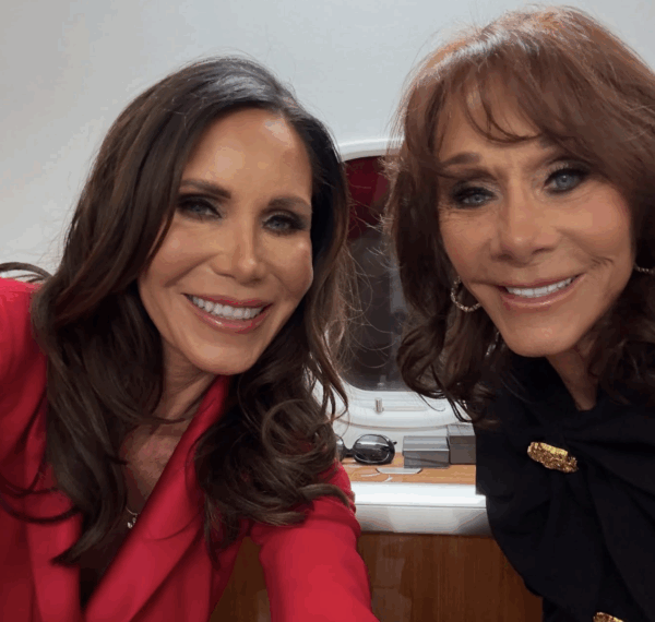 Konya Hendricks Schuh and mom Diane Hendricks