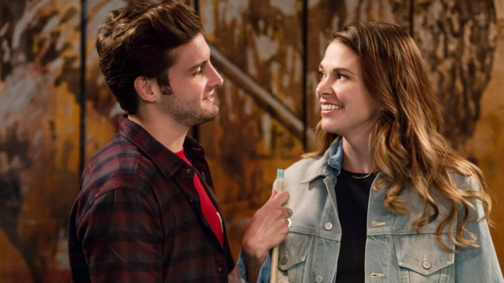 Nico Tortorella, Sutton Foster, 'Broke and Pantyless on Younger