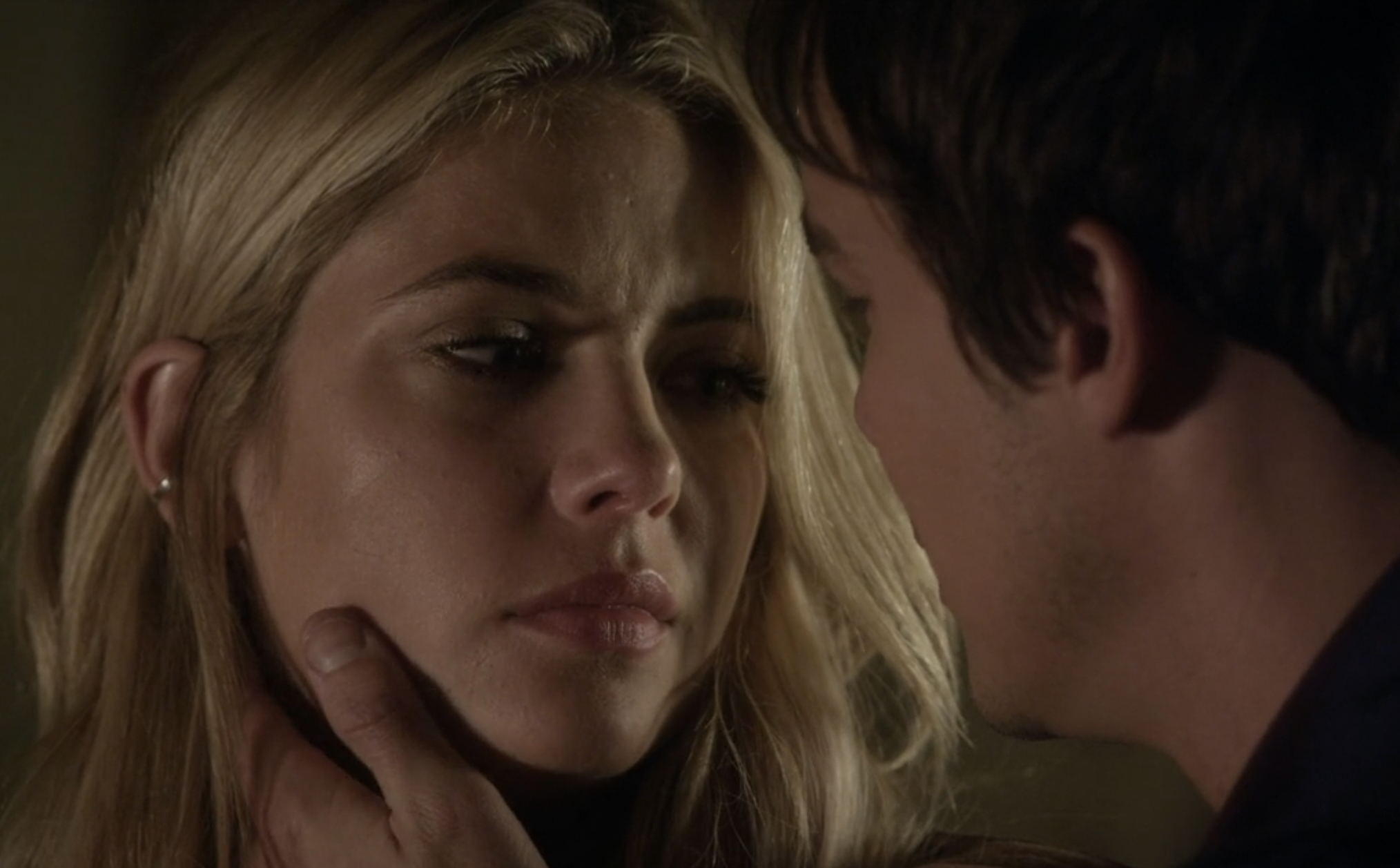 Ashley Benson as Hanna in 'Pretty Little Liars' Season 6 Episode 20