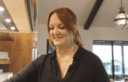 Pioneer Woman Ree Drummond in Drummond Ranch trailer