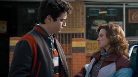 Chester Rushing and Chelsea Talmadge in 'Stranger Things' Season 1