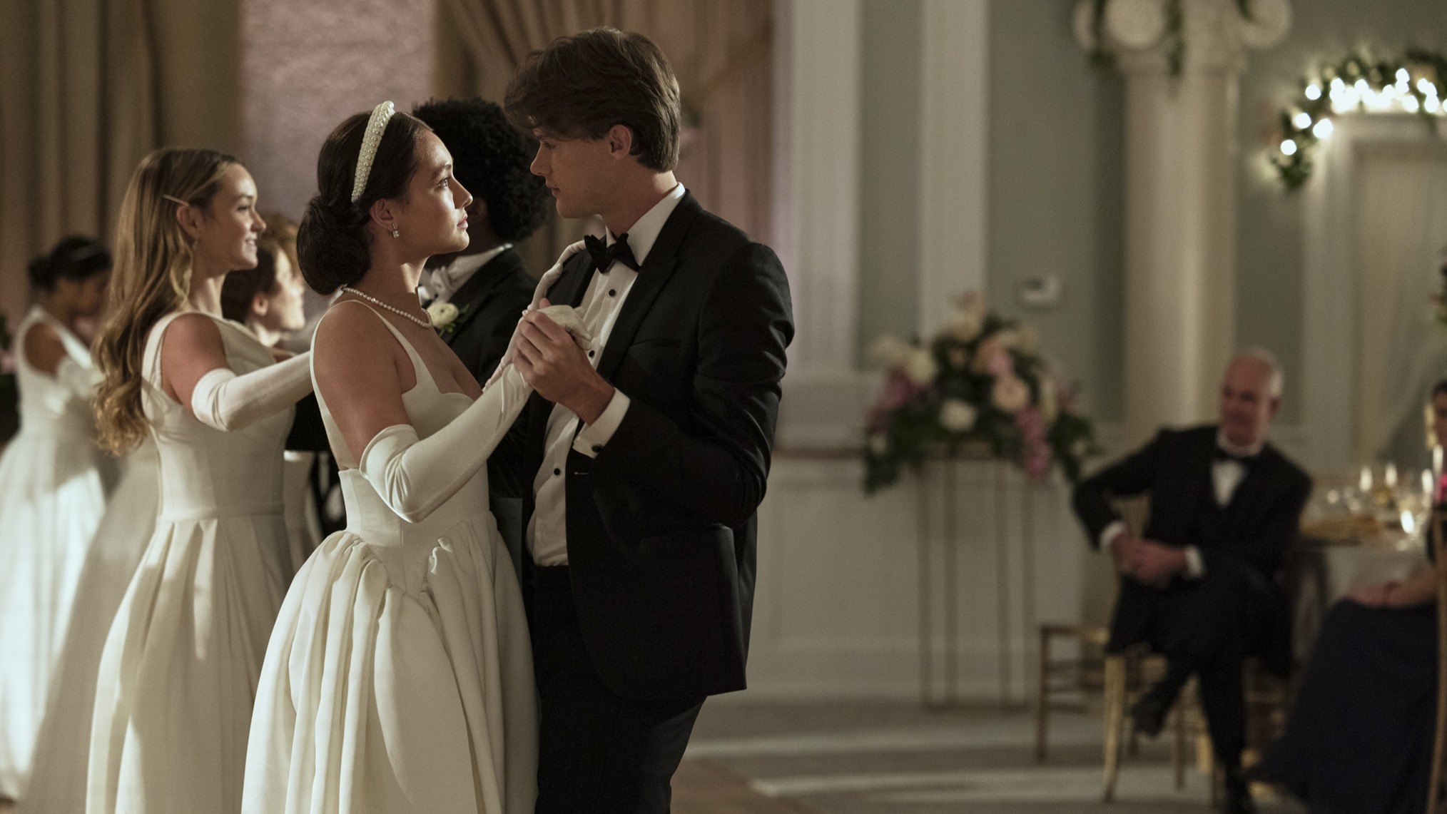 Lola Tung and Christopher Briney in 'The Summer I Turned Pretty' Season 1