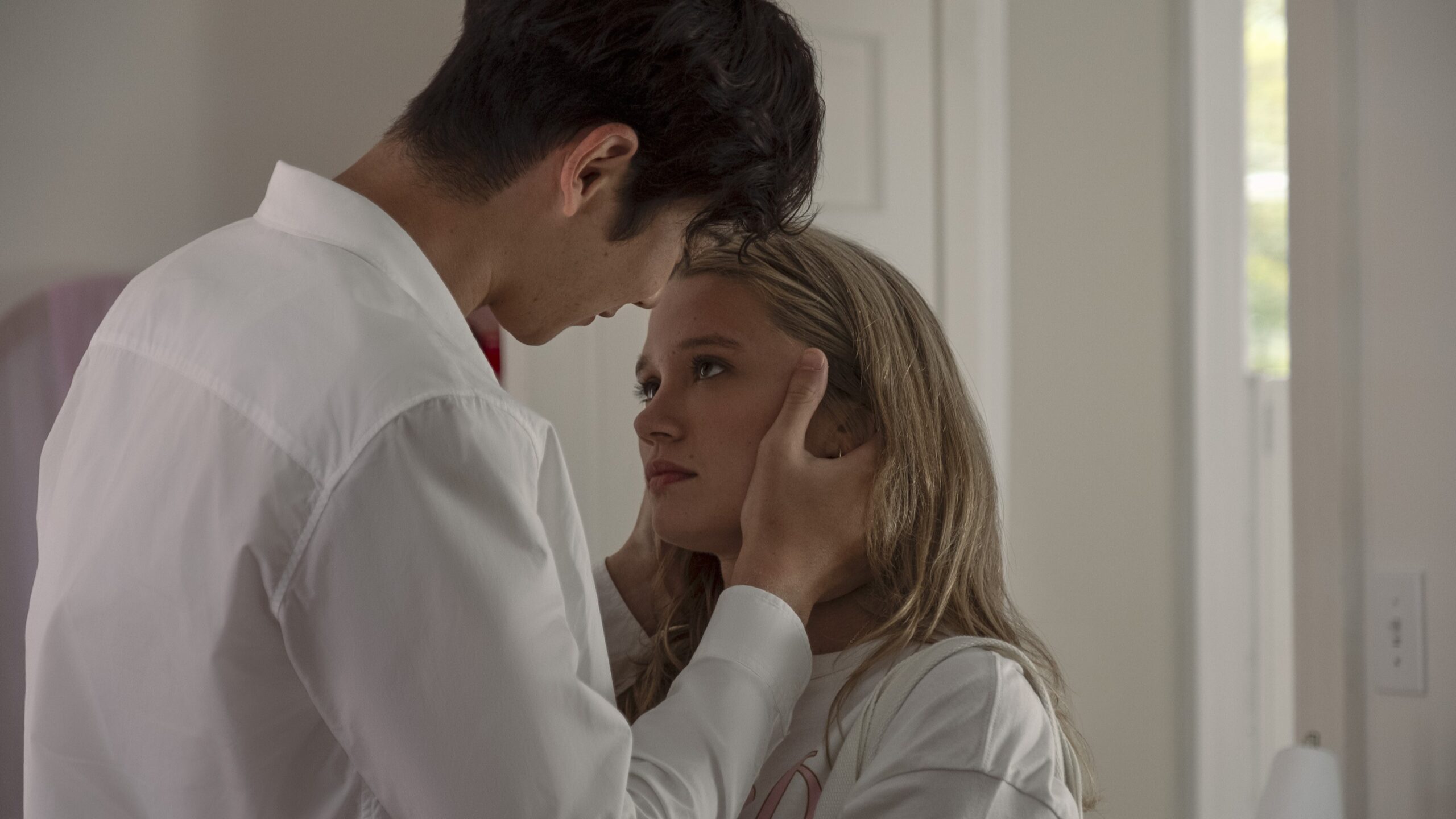 Sean Kaufman and Rain Spencer in 'The Summer I Turned Pretty' Season 3
