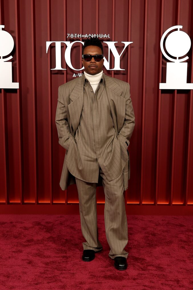 Leslie Odom Jr. at the 2025 Tony Awards at Radio City Music Hall on June 8, 2025 in New York City
