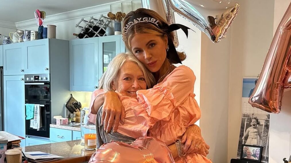 Kate Beckinsale and her mother, Judy Loe.