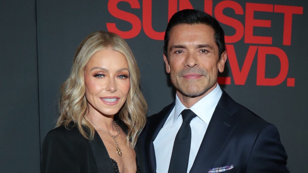 Kelly Ripa Gets Very Candid About Sex Life With Mark Consuelos
