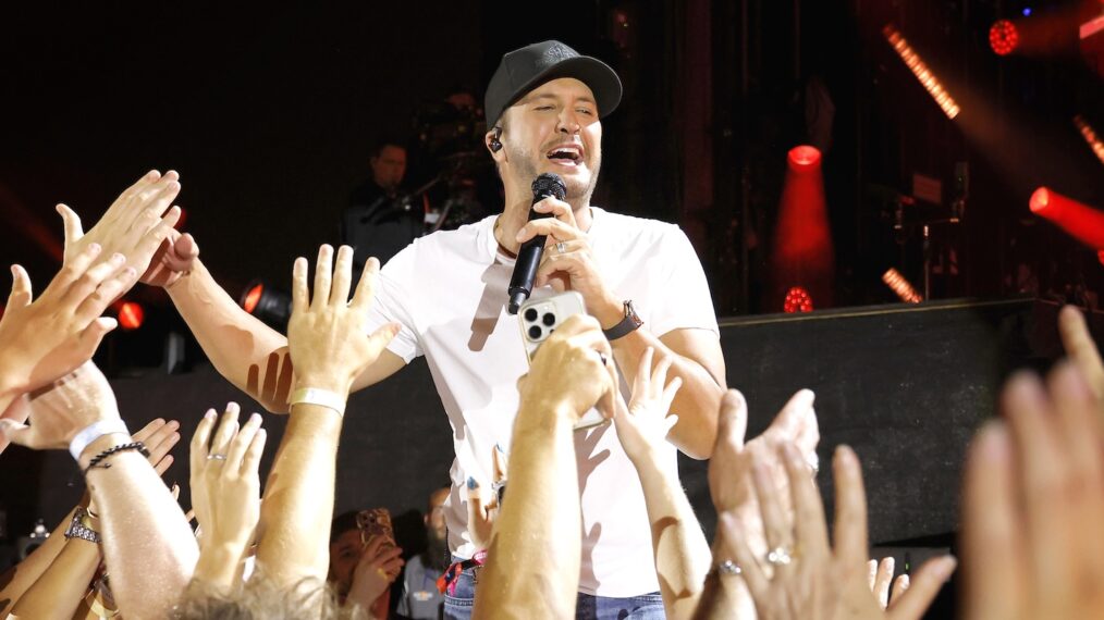 Luke Bryan performs on the main stage during CMA Fest 2025 at Nissan Stadium on June 08, 2025 in Nashville, Tennessee