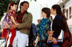 Mara Wilson, Robin Williams, Matthew Lawrence, and Lisa Jakub in 1993's 'Mrs. Doubtfire.'