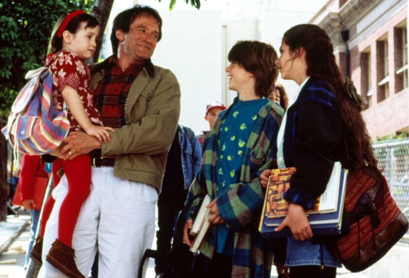 Mara Wilson, Robin Williams, Matthew Lawrence, and Lisa Jakub in 1993's 'Mrs. Doubtfire.'