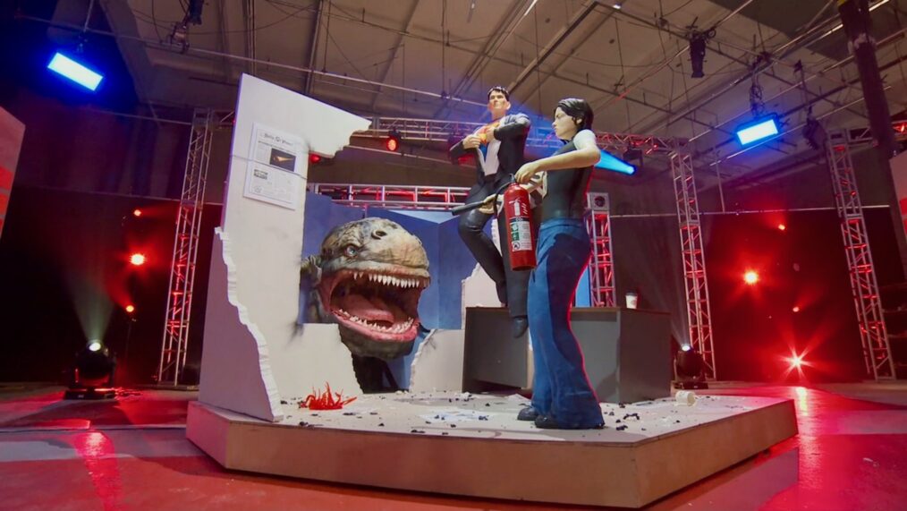 Team Elizabeth's Superman and Lois vs. Kaiju Superman Cake