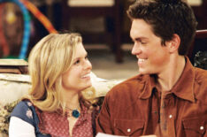 JoAnna Garcia, Steve Howey in Reba 'Skating Away'