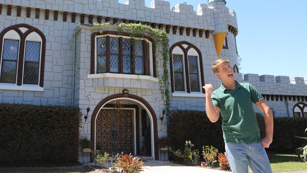 Jack McBrayer in Zillow Gone Wild - Season Two