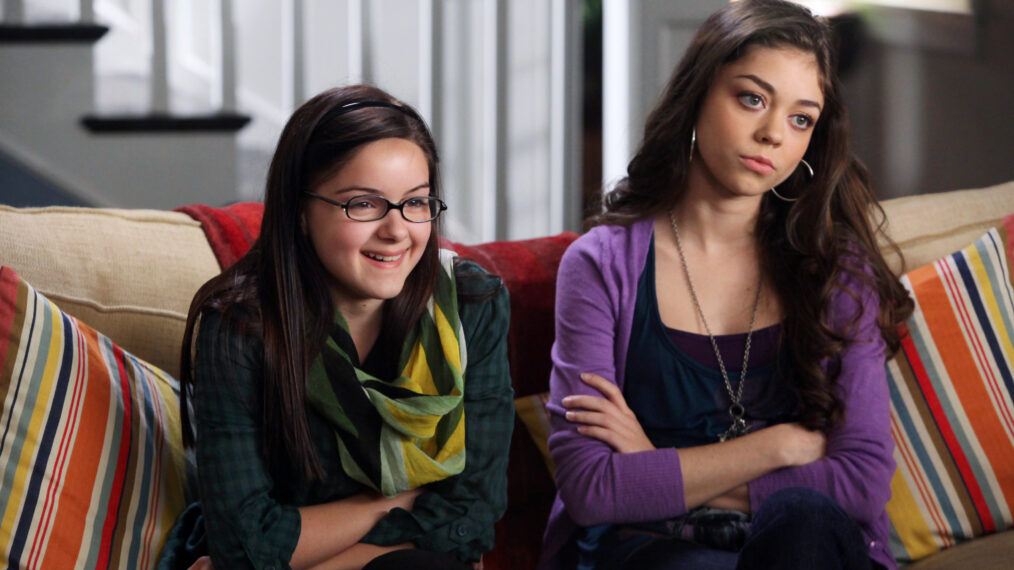 Ariel Winter and Sarah Hyland in 'Modern Family'