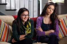 Ariel Winter and Sarah Hyland in 'Modern Family'