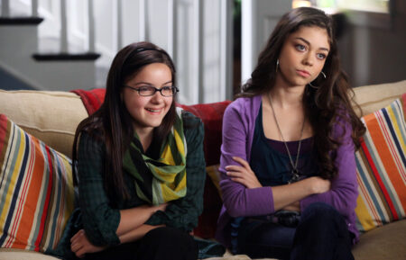 Ariel Winter and Sarah Hyland in 'Modern Family'