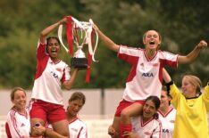 Parminder Nagra, Keira Knightley in Bend It Like Beckham
