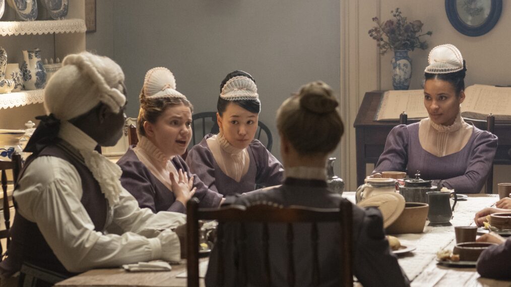 Gracie McGonigal as Hazel, Yerin Ha as Sophie Beckett, Oli Higginson as Footman John in episode 404 of Bridgerton.