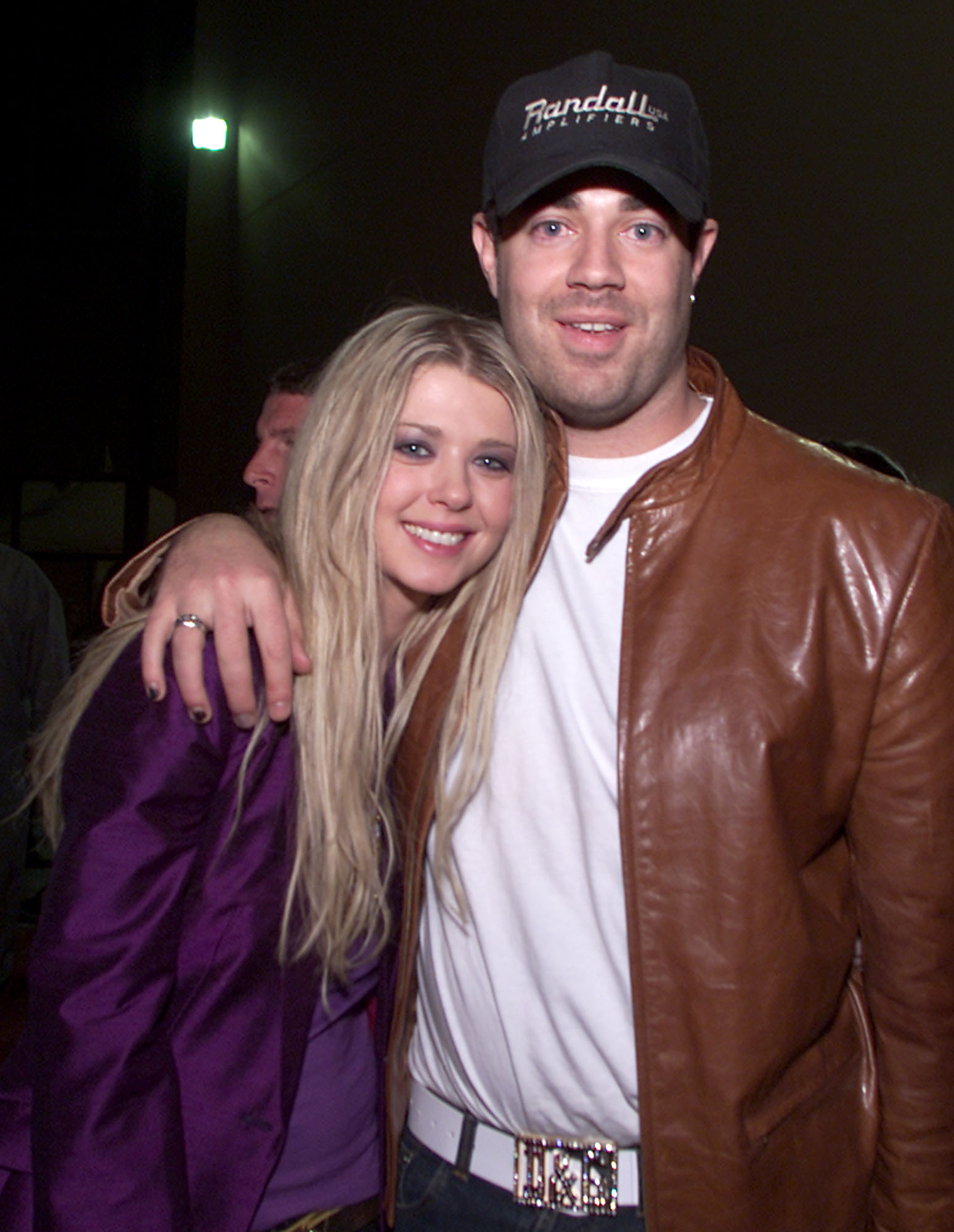 Tara Reid and Carson Daly at the 2000 Radio Music Awards at the Aladdin Hotel in Las Vegas