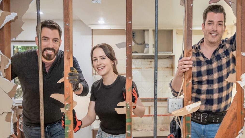 Rachel Brosnahan with Drew and Jonathan Scott on 'Celebrity IOU'