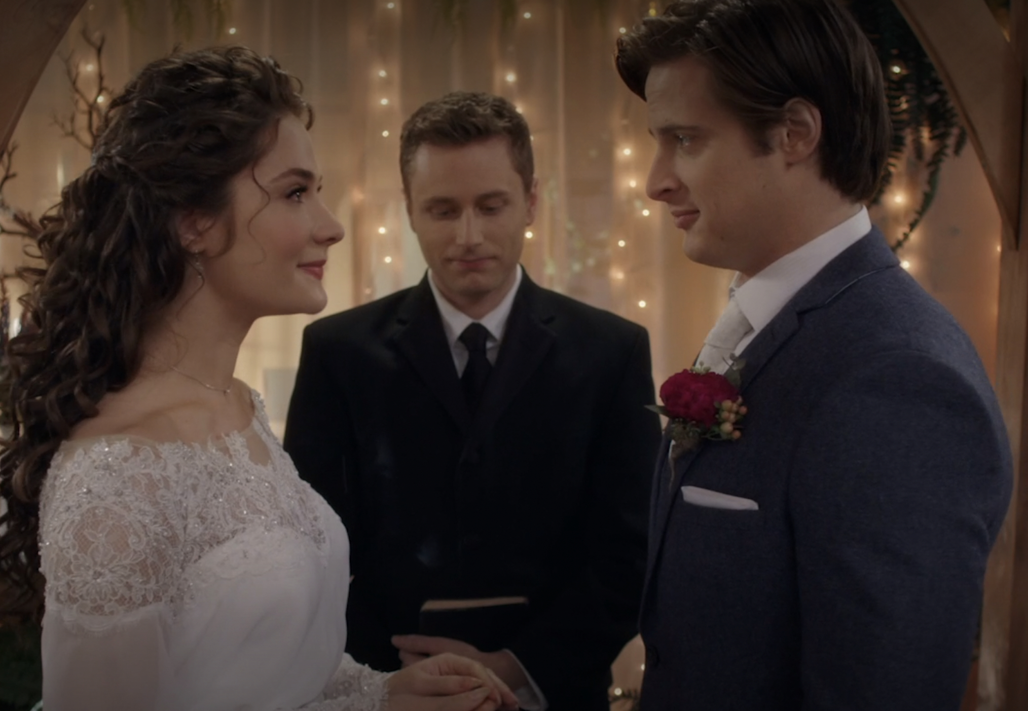 Eva Bourne and Aren Buchholz as Clara and Jesse in 'When Calls the Heart' Season 7