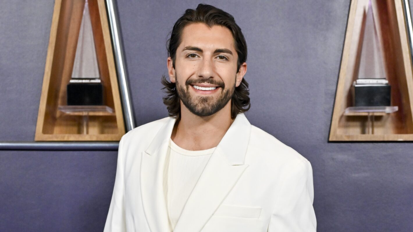 Jason Tartick attends the 2025 American Music Awards