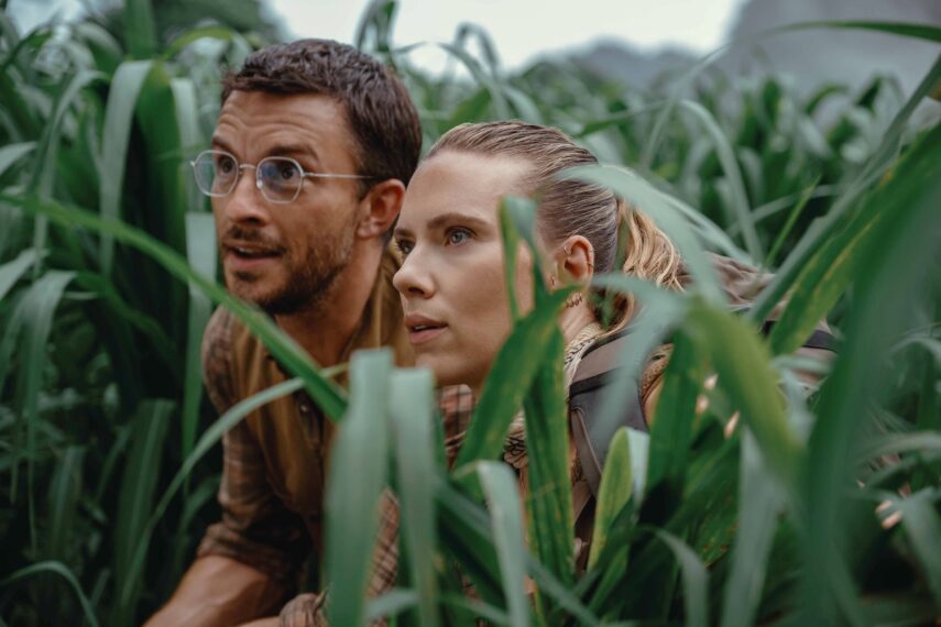 Scarlett Johansson, Jonathan Bailey as Zora and Henry in 'Jurassic World Rebirth'