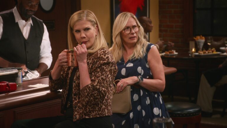 Kristen Johnston and Leanne Morgan in 'Leanne'