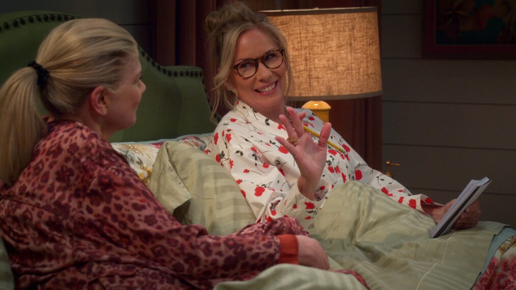 Kristen Johnston and Leanne Morgan in 'Leanne'