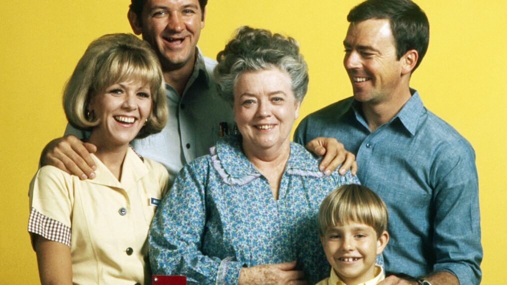 MAYBERRY R.F.D., from left, Arlene Golonka, George Lindsey, Frances Bavier, Buddy Foster, Ken Berry, 1968-71 (1968 photo).