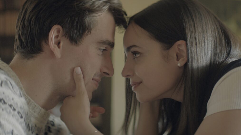 Corey Mylchreest as Jamie and Sofia Carson as Anna in My Oxford Year.