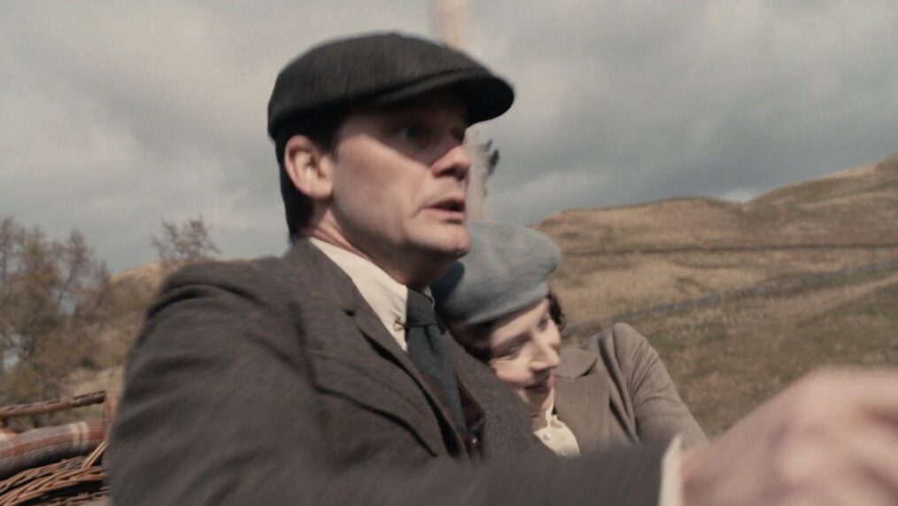 Jeremy Irvine and Hermione Corfield in 'Outlander: Blood of My Blood'