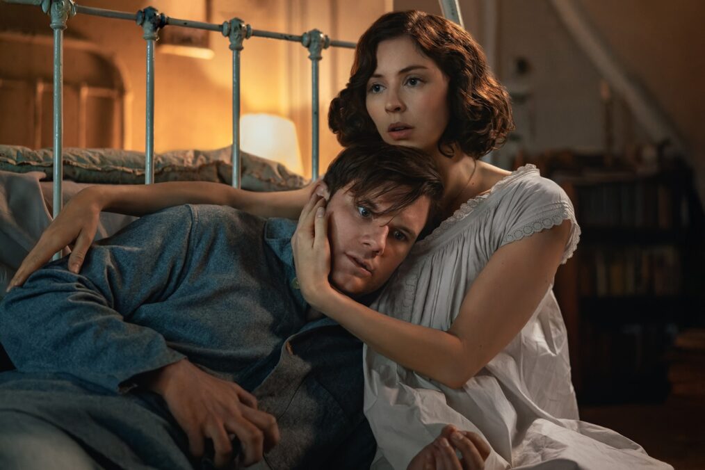 Jeremy Irvine and Hermione Corfield in 'Outlander: Blood of My Blood' Season 1